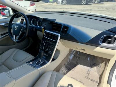 2011 Volvo S60 T6   - Photo 13 - Van Nuys, CA 91406