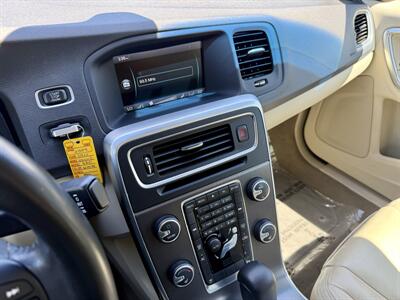2011 Volvo S60 T6   - Photo 23 - Van Nuys, CA 91406