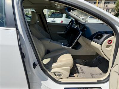 2011 Volvo S60 T6   - Photo 14 - Van Nuys, CA 91406