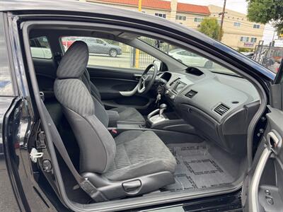 2011 Honda Civic EX w/Navi - Photo 15 - Van Nuys, CA 91406
