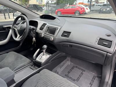 2011 Honda Civic EX w/Navi - Photo 14 - Van Nuys, CA 91406