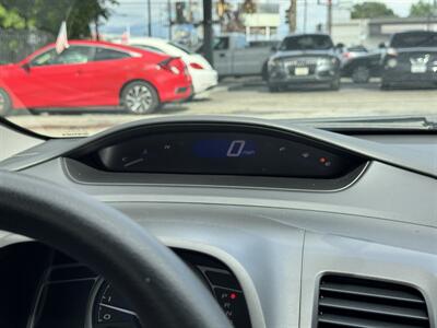 2011 Honda Civic EX w/Navi - Photo 20 - Van Nuys, CA 91406
