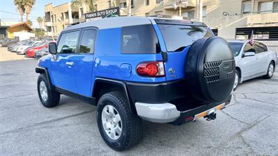 2007 Toyota FJ Cruiser   - Photo 3 - Van Nuys, CA 91406