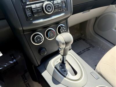 2015 Nissan Rogue Select S   - Photo 23 - Van Nuys, CA 91406