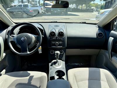 2015 Nissan Rogue Select S   - Photo 17 - Van Nuys, CA 91406