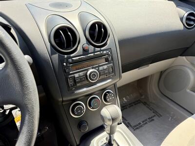 2015 Nissan Rogue Select S   - Photo 22 - Van Nuys, CA 91406