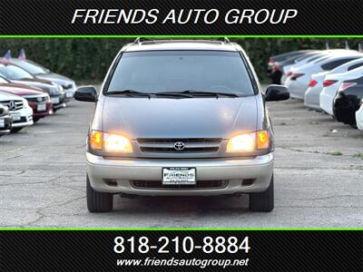 1999 Toyota Sienna XLE - Photo 2 - Van Nuys, CA 91406