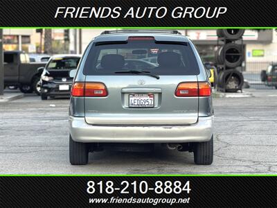 1999 Toyota Sienna XLE - Photo 5 - Van Nuys, CA 91406