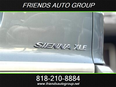 1999 Toyota Sienna XLE - Photo 11 - Van Nuys, CA 91406