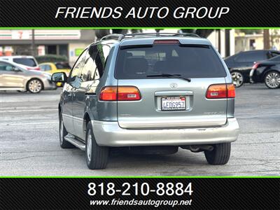 1999 Toyota Sienna XLE - Photo 6 - Van Nuys, CA 91406
