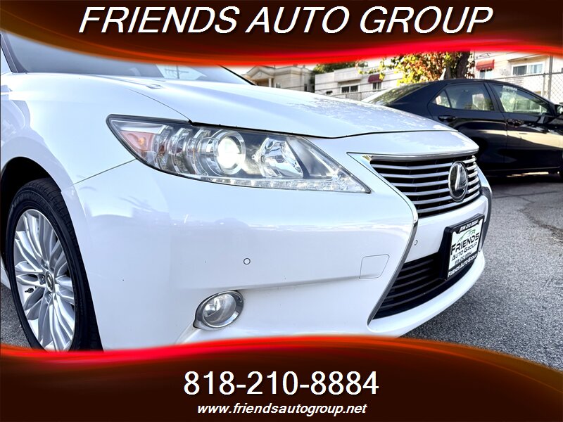 2013 Lexus ES 350 photo 26
