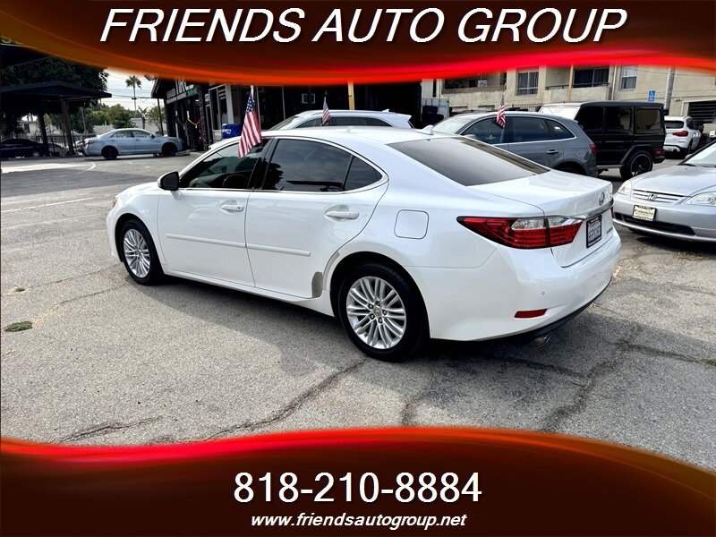 2013 Lexus ES 350 photo 7