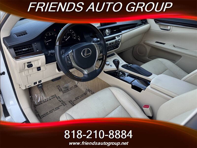 2013 Lexus ES 350 photo 9