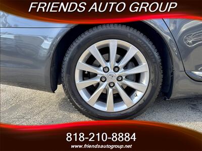 2011 Lexus LS 460   - Photo 32 - Van Nuys, CA 91406