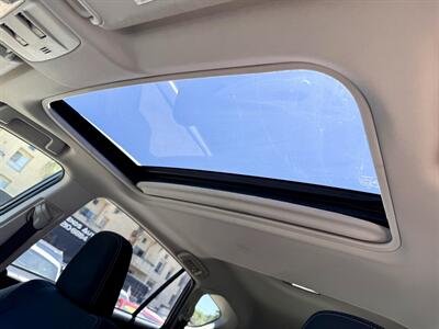 2015 Toyota RAV4 XLE - Photo 22 - Van Nuys, CA 91406