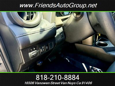 2015 Toyota RAV4 XLE - Photo 18 - Van Nuys, CA 91406