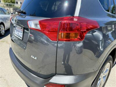 2015 Toyota RAV4 XLE - Photo 25 - Van Nuys, CA 91406