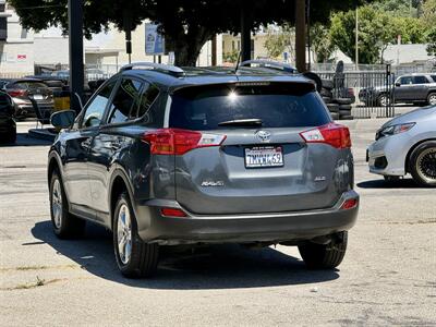 2015 Toyota RAV4 XLE - Photo 6 - Van Nuys, CA 91406