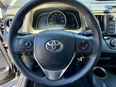 2015 Toyota RAV4 XLE - Photo 19 - Van Nuys, CA 91406