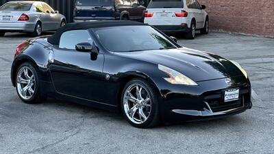 2010 Nissan 370Z Roadster Touring   - Photo 2 - Van Nuys, CA 91406