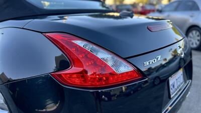 2010 Nissan 370Z Roadster Touring   - Photo 11 - Van Nuys, CA 91406