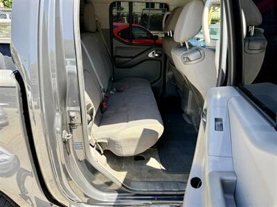 2012 Nissan Frontier SV V6 - Photo 16 - Van Nuys, CA 91406