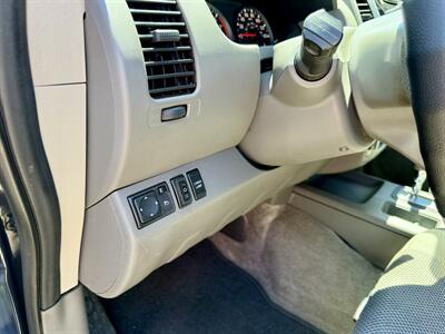 2012 Nissan Frontier SV V6 - Photo 19 - Van Nuys, CA 91406