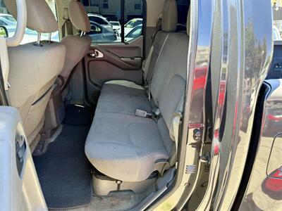 2012 Nissan Frontier SV V6 - Photo 15 - Van Nuys, CA 91406