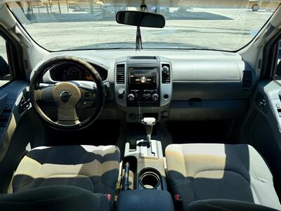 2012 Nissan Frontier SV V6 - Photo 17 - Van Nuys, CA 91406