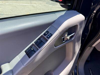 2012 Nissan Frontier SV V6 - Photo 18 - Van Nuys, CA 91406