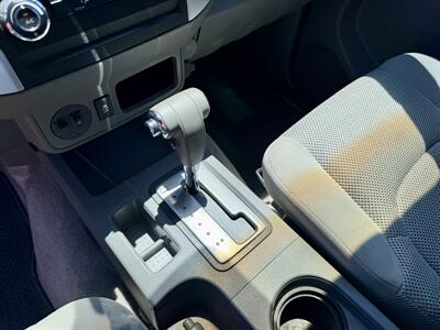 2012 Nissan Frontier SV V6 - Photo 22 - Van Nuys, CA 91406