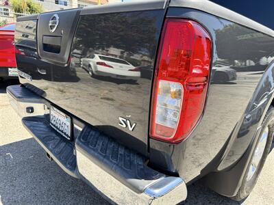 2012 Nissan Frontier SV V6 - Photo 24 - Van Nuys, CA 91406