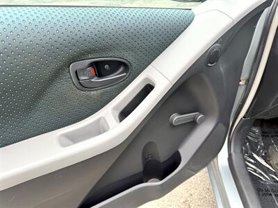2008 Toyota Yaris - Photo 17 - Van Nuys, CA 91406