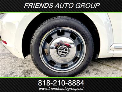 2012 Volkswagen Beetle Premiere - Photo 24 - Van Nuys, CA 91406