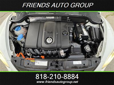 2012 Volkswagen Beetle Premiere - Photo 25 - Van Nuys, CA 91406
