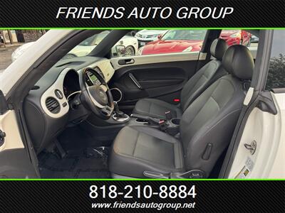 2012 Volkswagen Beetle Premiere - Photo 12 - Van Nuys, CA 91406