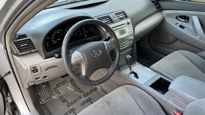 2007 Toyota Camry Hybrid   - Photo 9 - Van Nuys, CA 91406