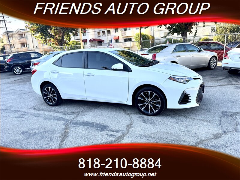 2017 Toyota Corolla SE photo 6