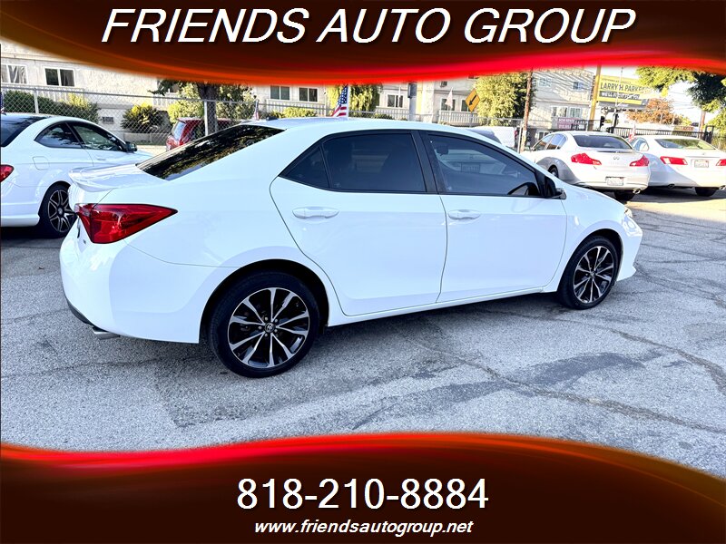 2017 Toyota Corolla SE photo 7