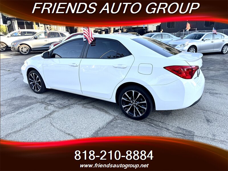 2017 Toyota Corolla SE photo 8