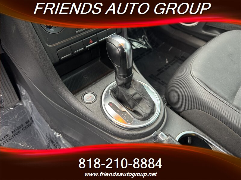 2013 Volkswagen Beetle 2.5L photo 20