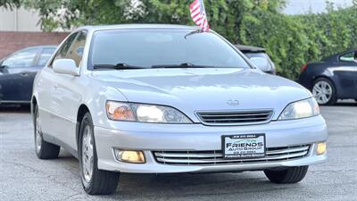 2001 Lexus ES 300   - Photo 2 - Van Nuys, CA 91406