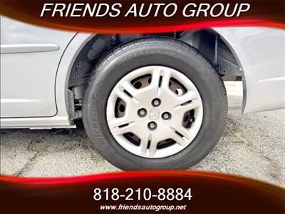 2002 Honda Civic LX   - Photo 12 - Van Nuys, CA 91406