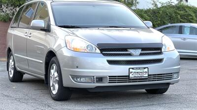 2005 Toyota Sienna XLE Limited 7 Passenger   - Photo 2 - Van Nuys, CA 91406