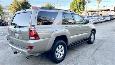 2003 Toyota 4Runner SR5   - Photo 7 - Van Nuys, CA 91406