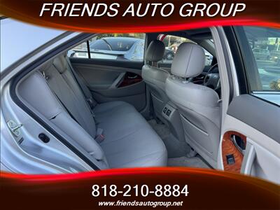 2009 Toyota Camry XLE   - Photo 16 - Van Nuys, CA 91406