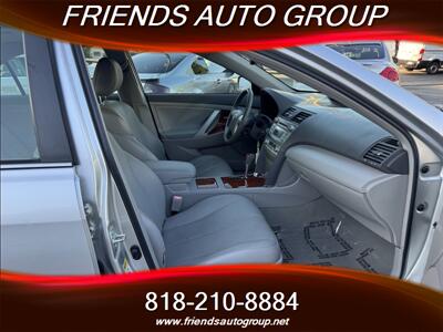 2009 Toyota Camry XLE   - Photo 14 - Van Nuys, CA 91406