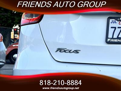 2017 Ford Focus SE   - Photo 13 - Van Nuys, CA 91406