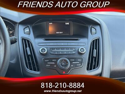 2017 Ford Focus SE   - Photo 25 - Van Nuys, CA 91406