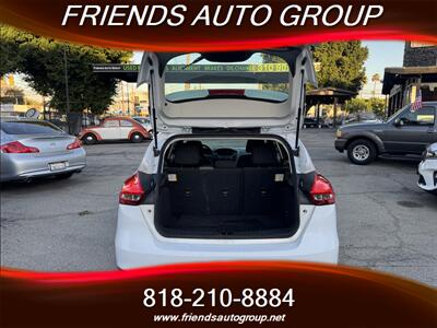 2017 Ford Focus SE   - Photo 29 - Van Nuys, CA 91406